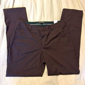 Plum colored • Banana Republic • size 8 pants